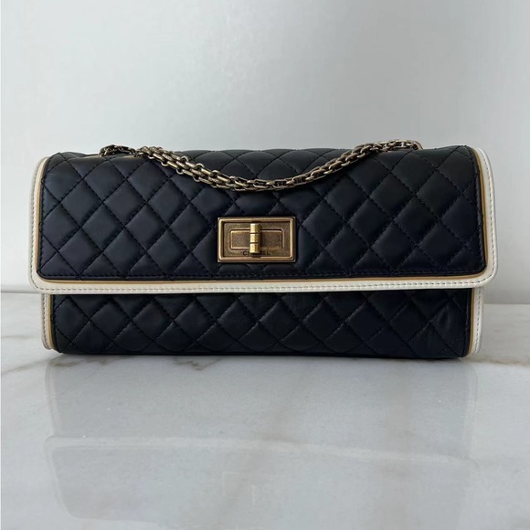 Sold - Picture 1 of 8